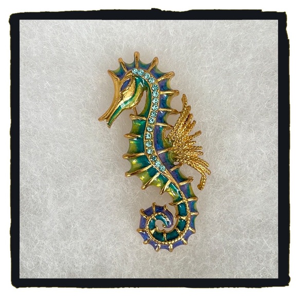 💕Fun Seahorse Brooch / Pin💕 - Picture 2 of 6